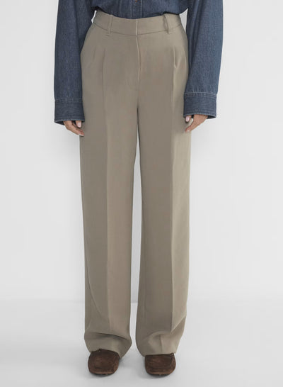 Amelia Signature Pants